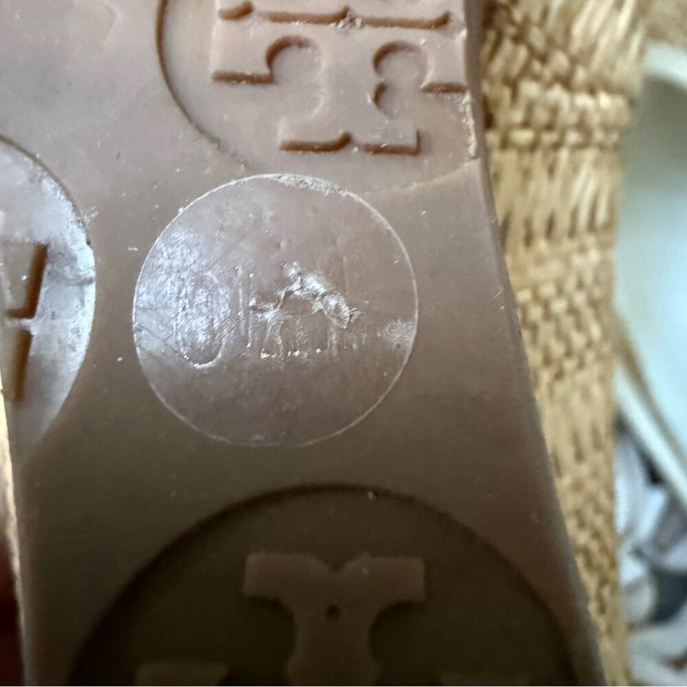 Tory Burch Wedge Heels Shoes Women’s 8 - Picture 13 of 13